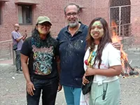 Gitanjali Borah discussing set design with director Aanand L. Rai on 'Tere Ishq Mein' set