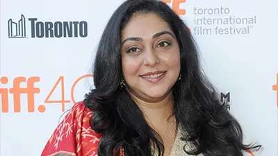 Meghna Gulzar directing a scene from Raazi